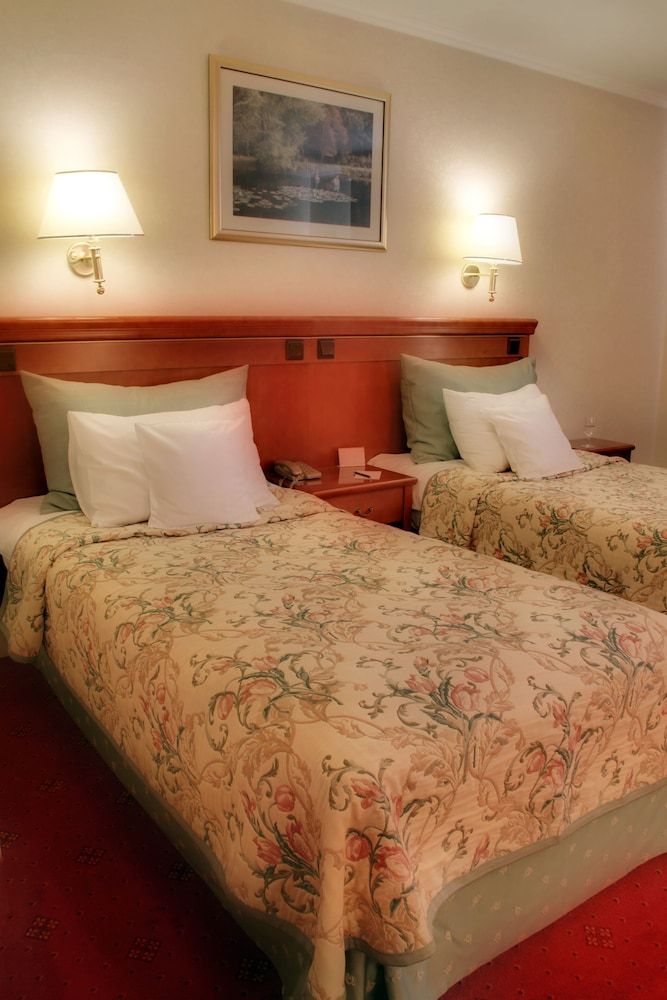 MCC Mazurkas Conference Centre & Hotel Standard Room 3