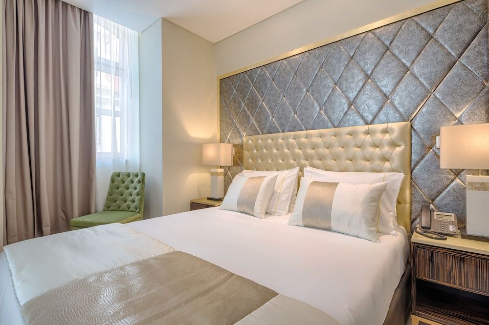 undefined MeraPrime Gold Design Hotel 4