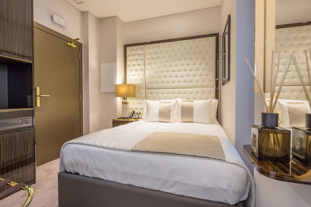undefined MeraPrime Gold Design Hotel