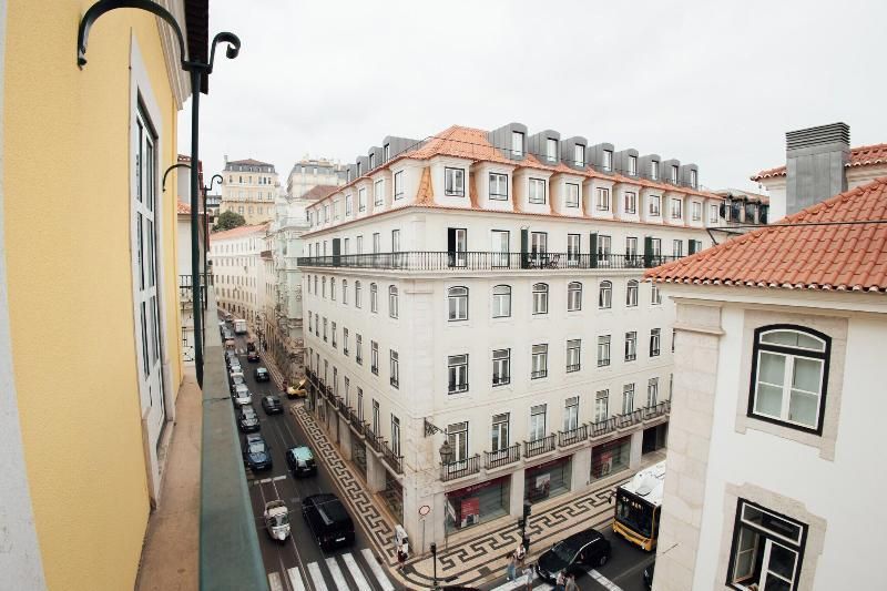 undefined MeraPrime Gold Design Hotel 2