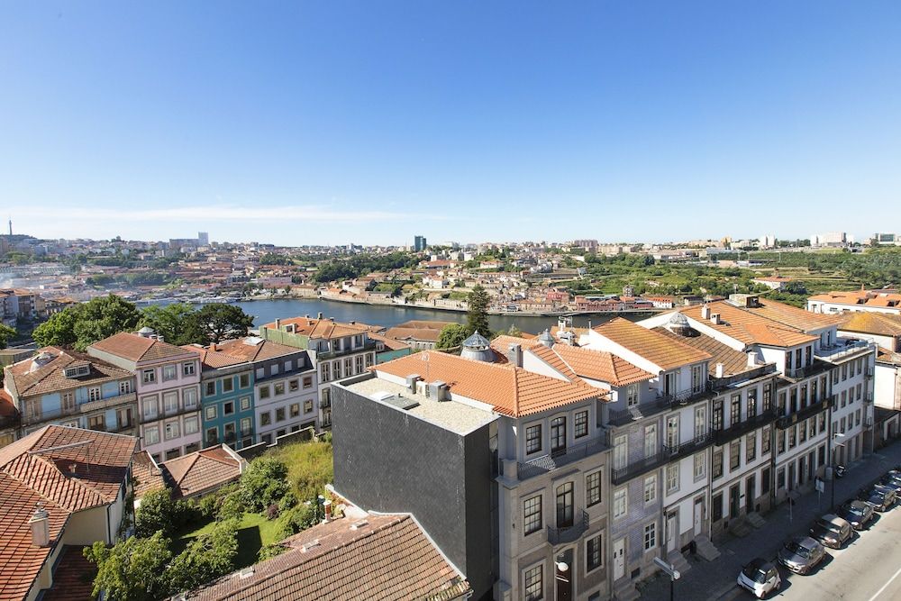 undefined LV Premier Clerigos RE1