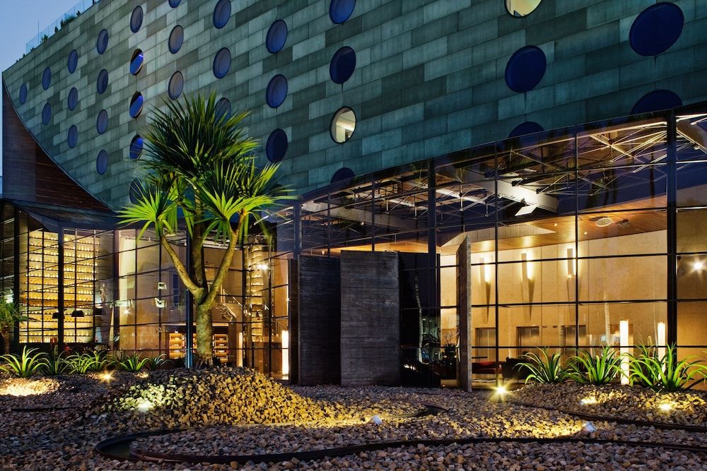 undefined Hotel Unique 8