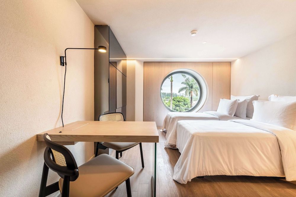 undefined Hotel Unique 2