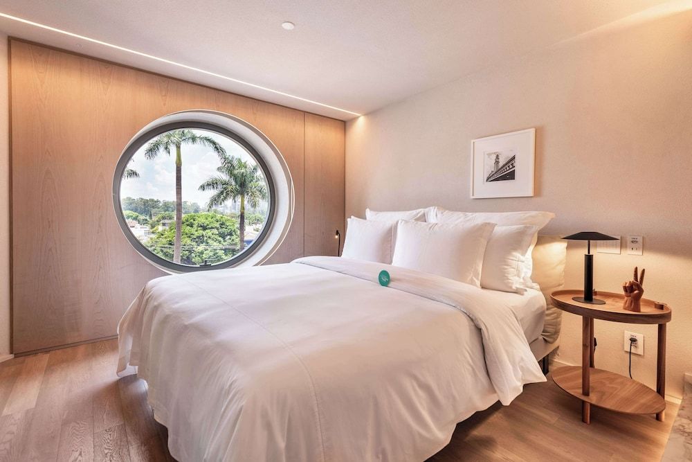 Hotel Unique Deluxe Room 3