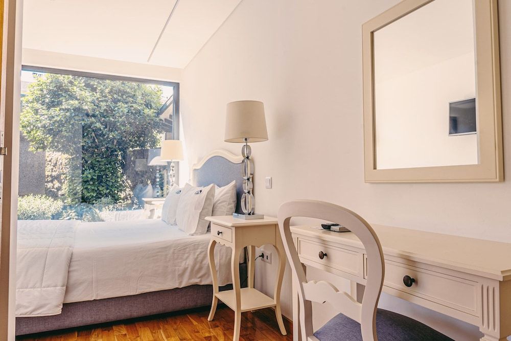 Casa das Mourôas Double Room, Garden View 3