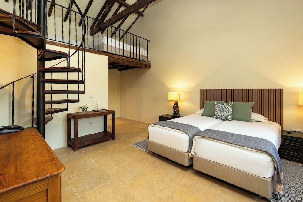 The Manor House Celeirós Standard Familiar Twin Room - Casa do Lagar (adjacent building)