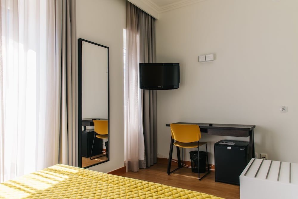 undefined America Diamonds Hotel 10