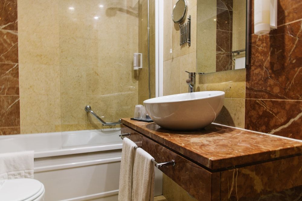 undefined America Diamonds Hotel 7