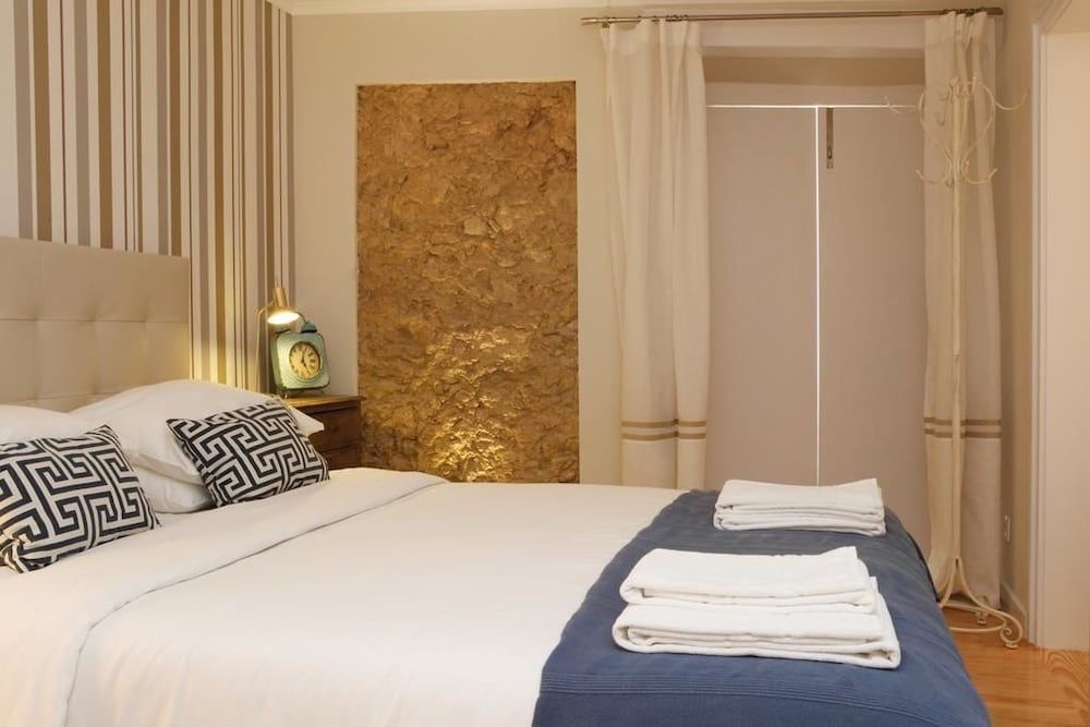 Flores Guest House Basic Double Room