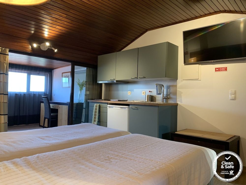 Discovery Apartment Carnaxide Estdio com Saleta 3