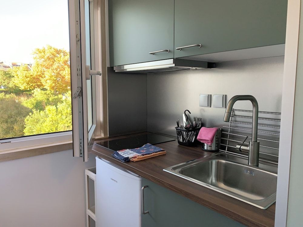 Discovery Apartment Carnaxide Business Studio Suite, 2 Twin Beds, Non Smoking, City View 21