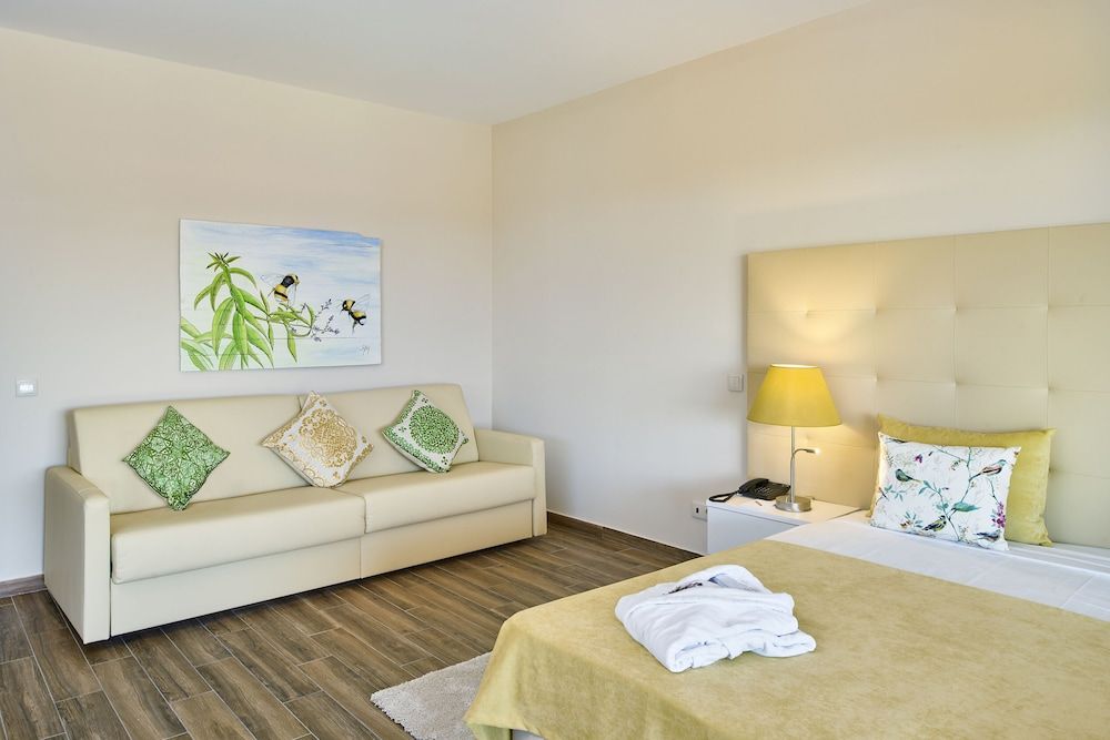 Hotel Rural Quinta do Marco Deluxe Room, Partial Ocean View 2