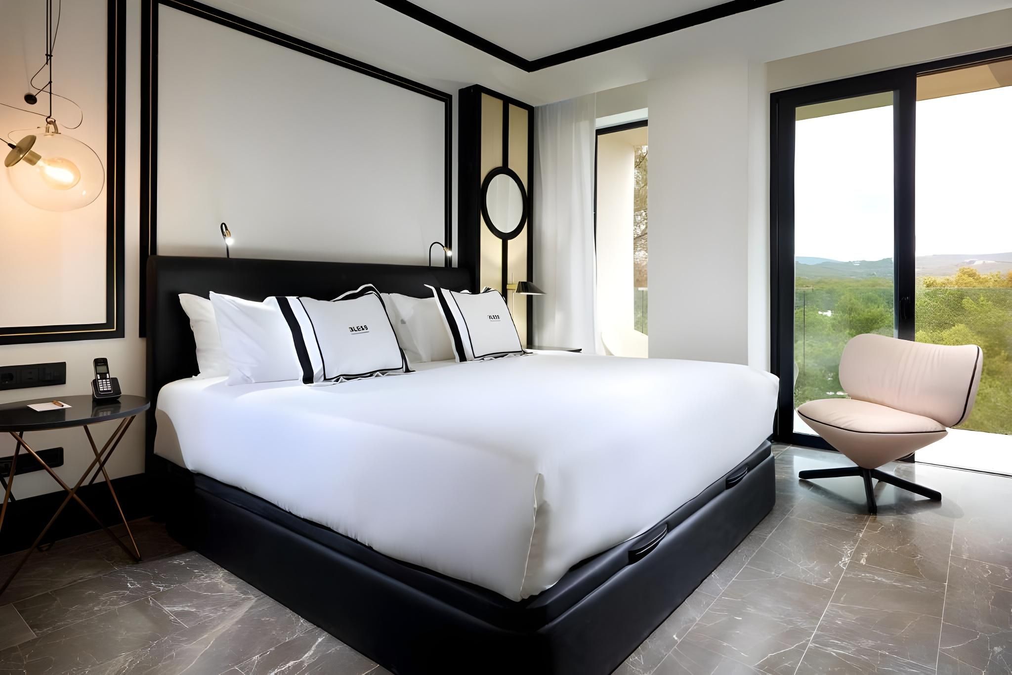 Suite Sea View for 2 Adults