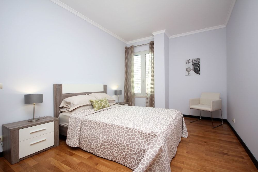 Luxury Apartment, 2 Bedrooms, Ocean View, Sea Facing