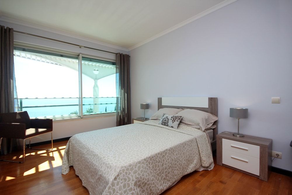 Luxury Apartment, 2 Bedrooms, Ocean View, Sea Facing
