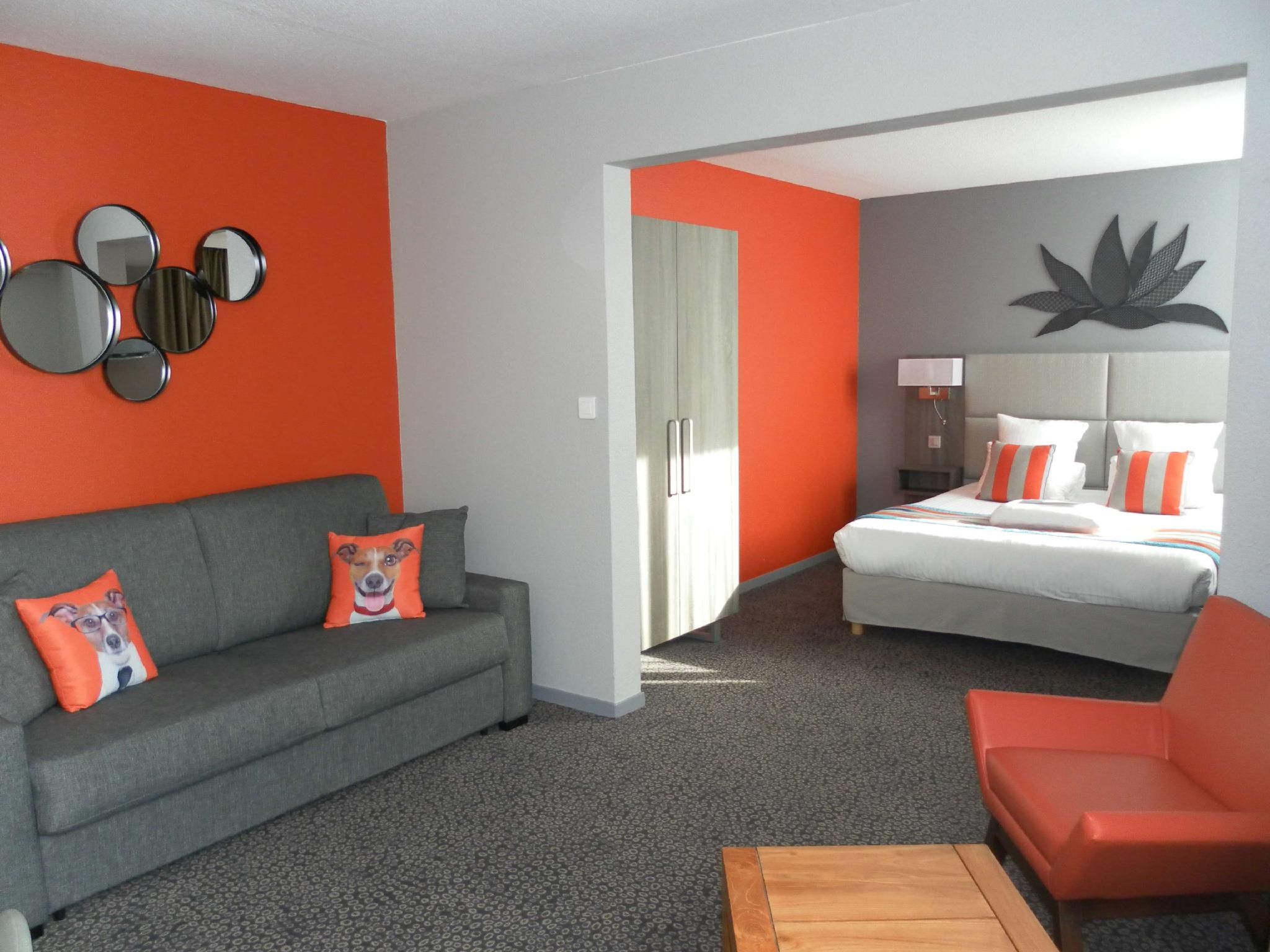 Standard Room - 1 Queen Bed 1 Sofa Bed
