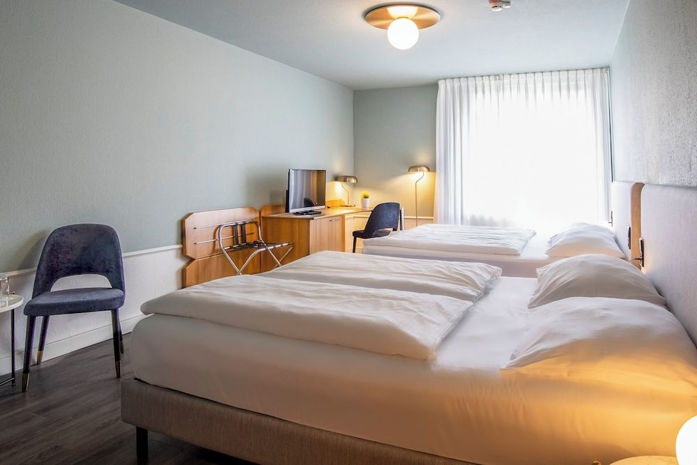Family Room, 2 Double Beds (Classic)
