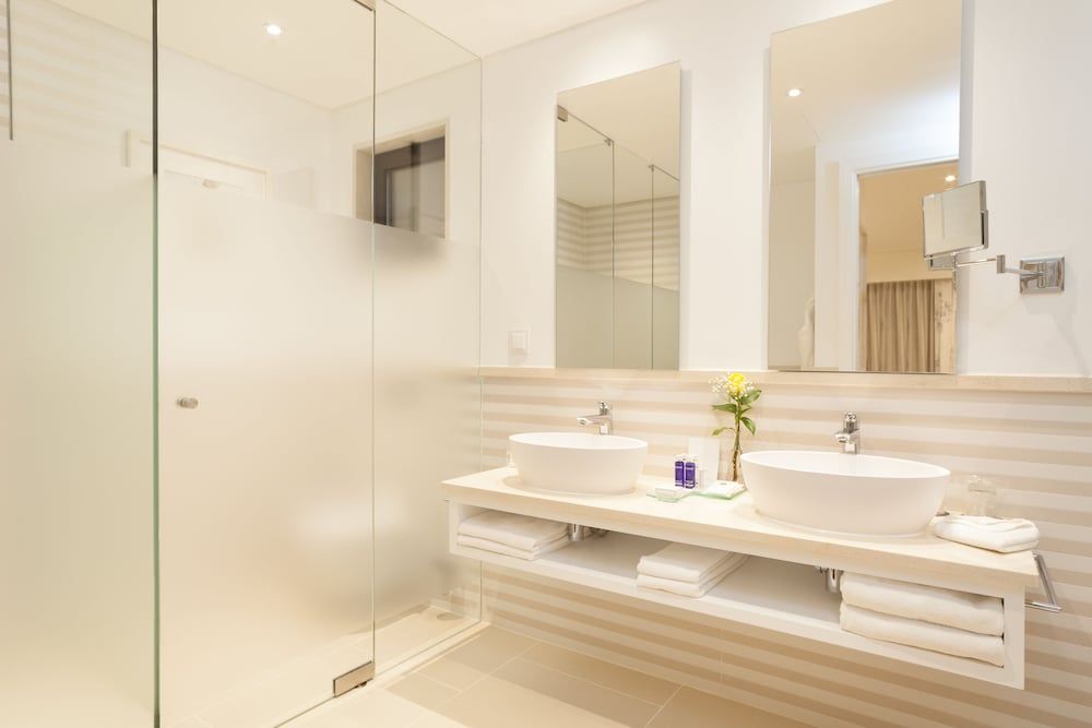 Pine Cliffs Gardens 1 Bedroom Garden Suite 4