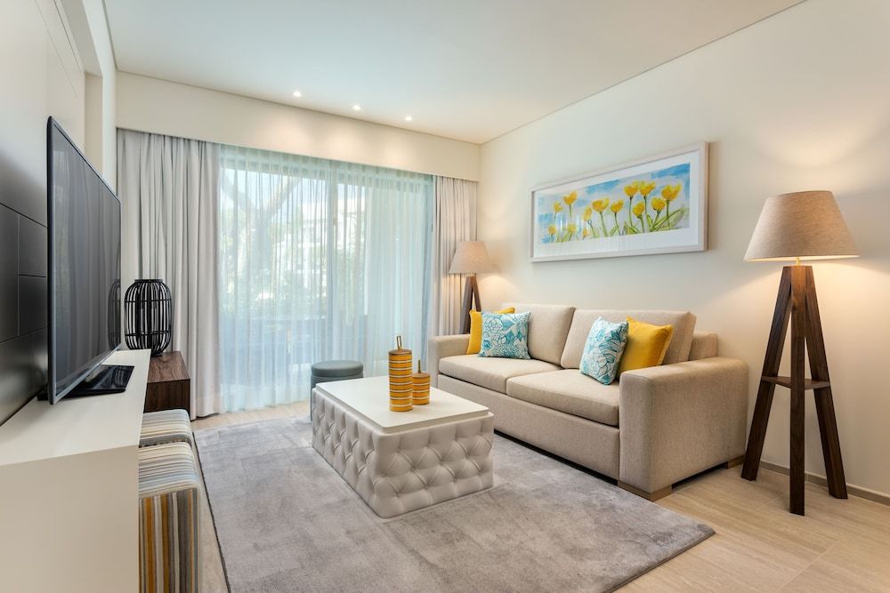 undefined Pine Cliffs Gardens 9