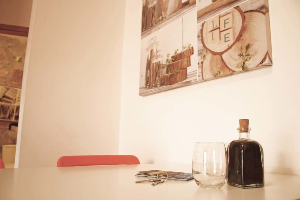 RIBEIRA by YoursPorto Apartment, 1 Bedroom, Balcony (Rua da Reboleira, 19) 2