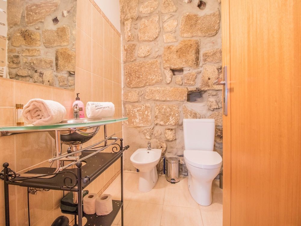 RIBEIRA by YoursPorto Apartment, 1 Bedroom, Balcony (Rua da Reboleira, 19) 19