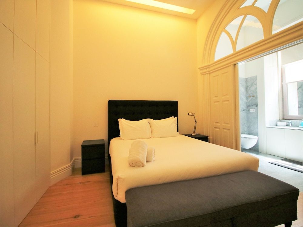 Superior Apartment, 3 Bedrooms (Rua Mouzinho da Silveira, 18)