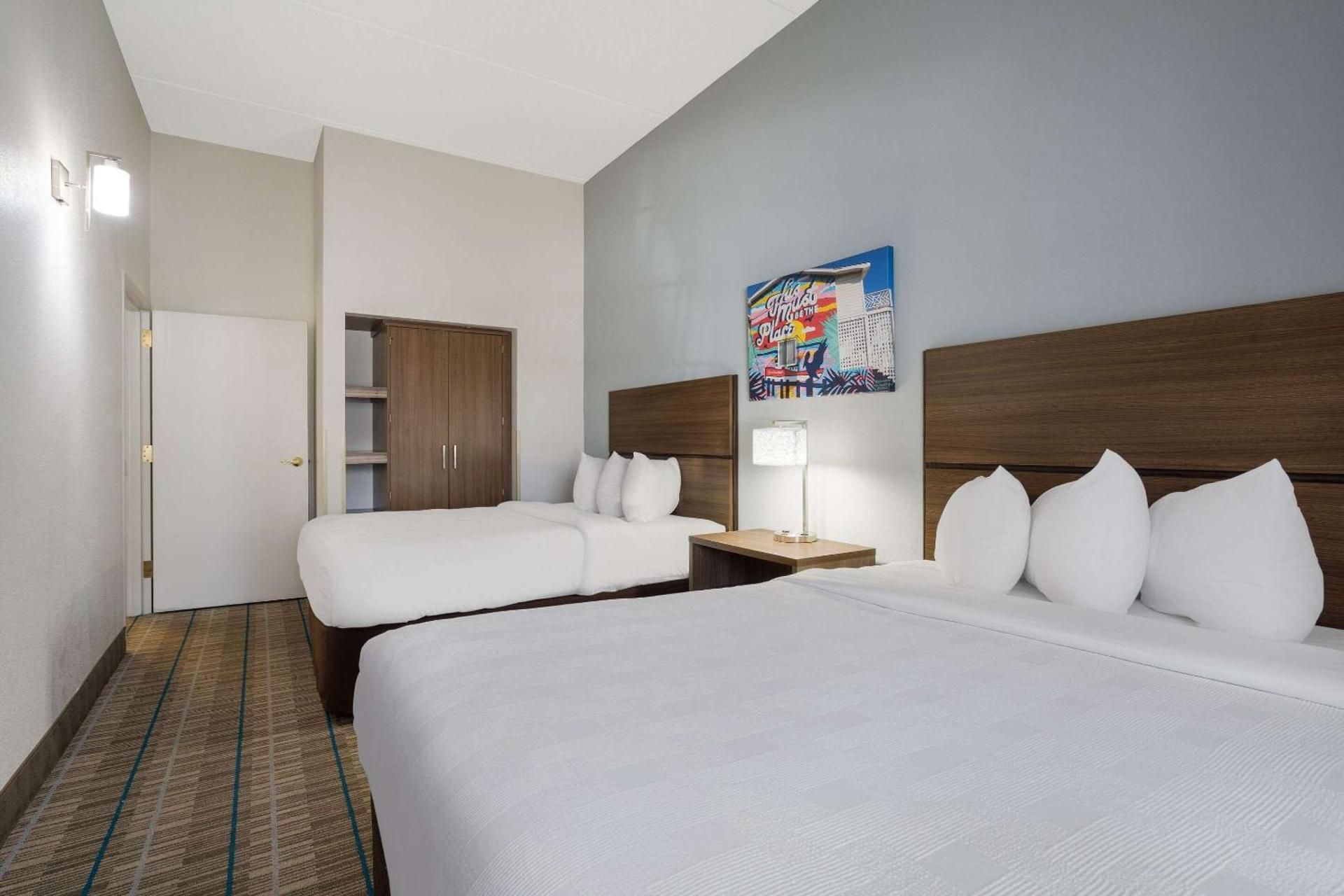 2 Queen Beds, Suite, Nonsmoking, Accessible