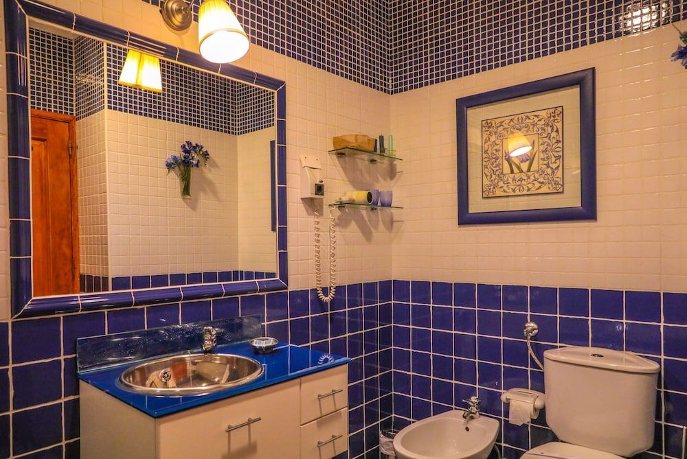 Quinta de Coalhos Double or Twin Room (Blue) 4