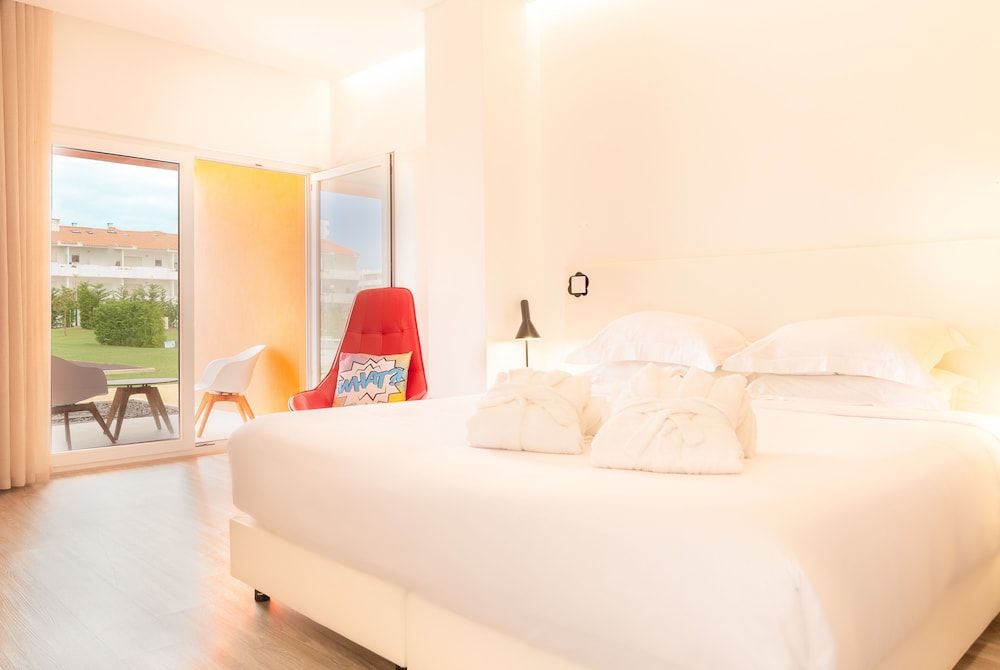 RIDE Surf Resort & SPA Standard Double Room 4