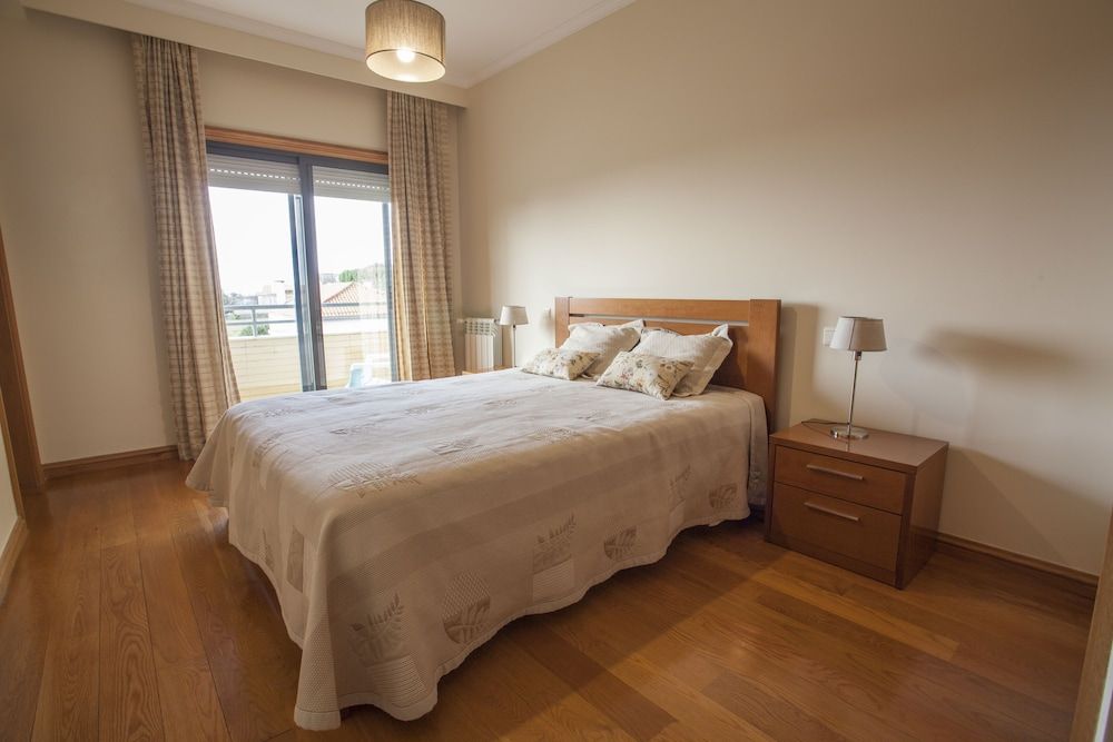 Classic Apartment, 2 Bedrooms, Balcony