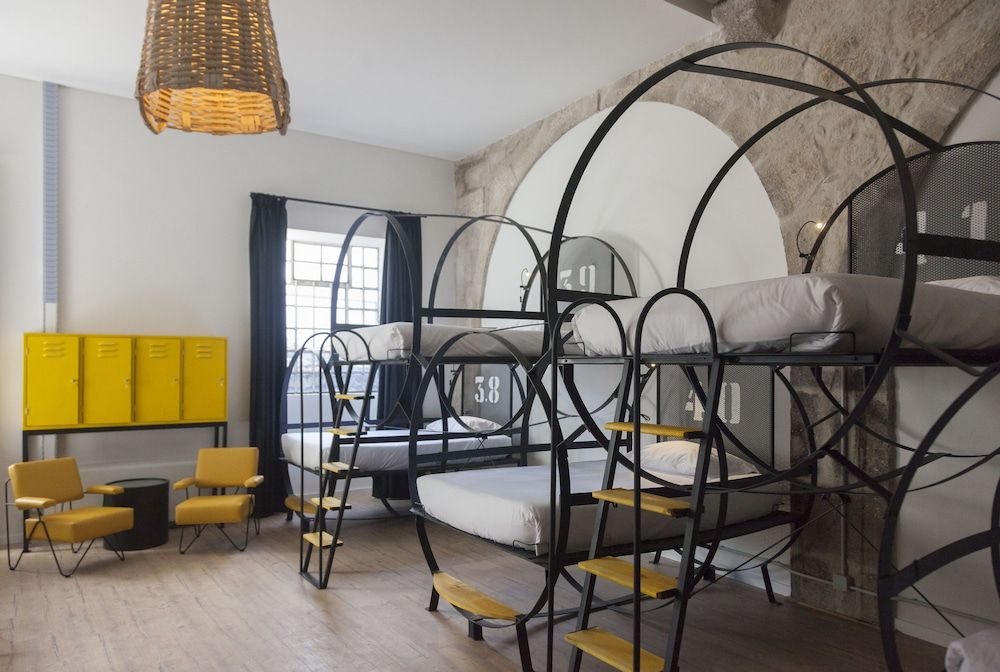 The House of Sandeman Shared Dormitory, Women only, Shared Bathroom (14 Guests) 3