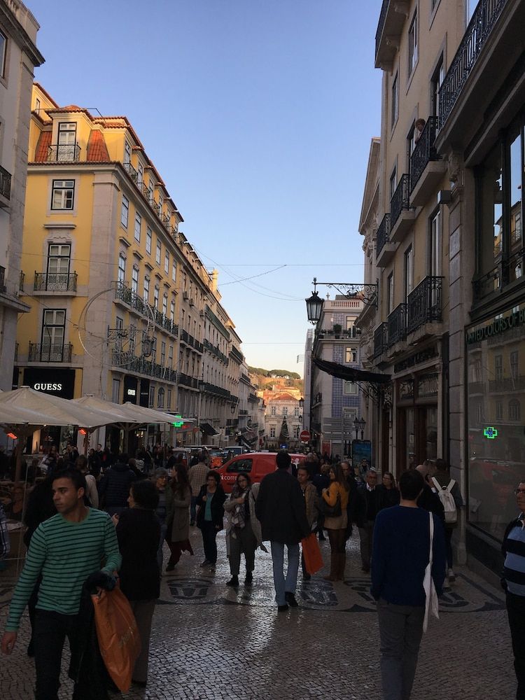 undefined Lisbon Fragrances Arrakis Flowers 5