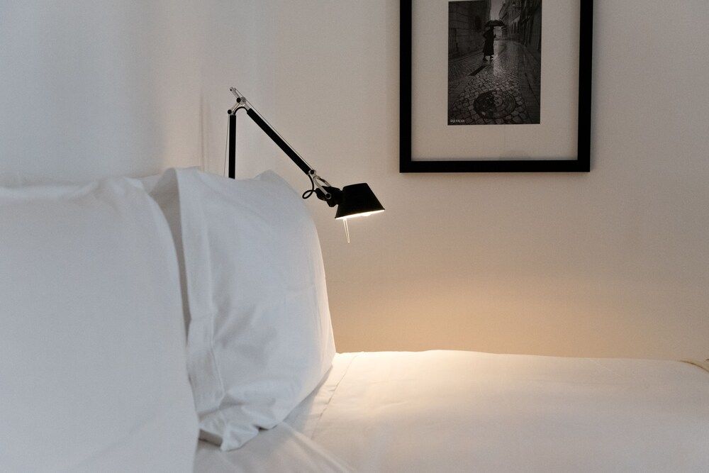 FLORA Chiado Apartments Studio 2