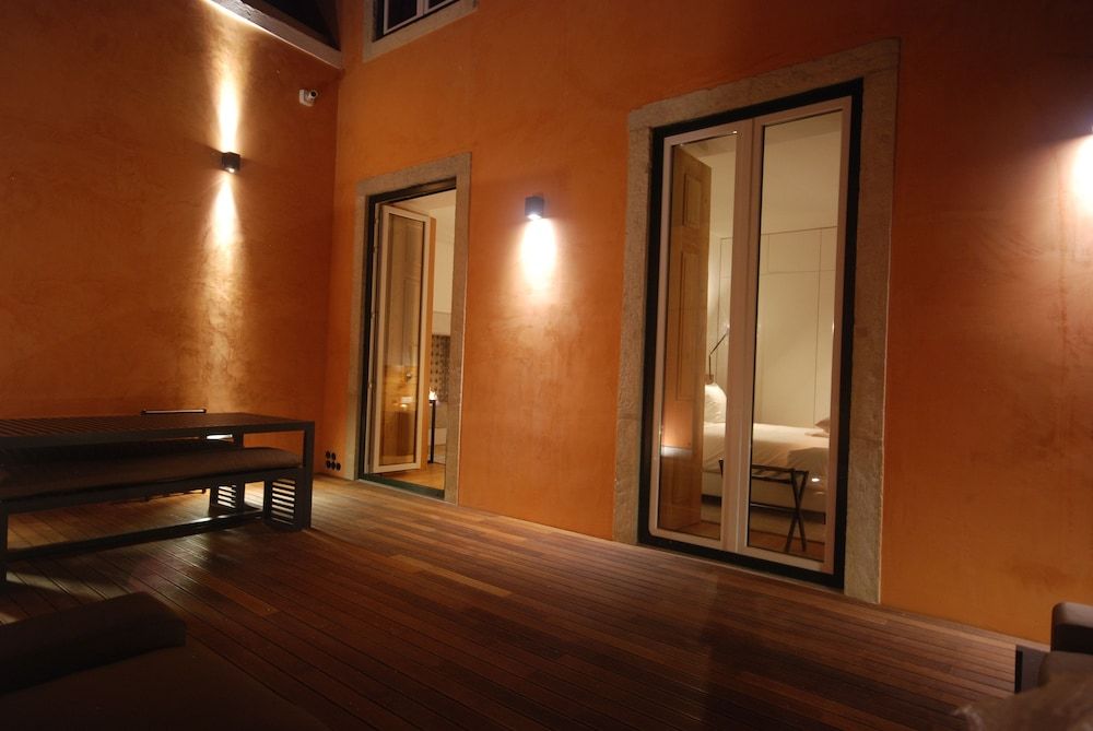 undefined FLORA Chiado Apartments 2