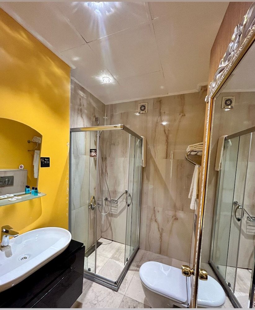 Bakirkoy Tashan Business & Airport Hotel Comfort Room, City View 9