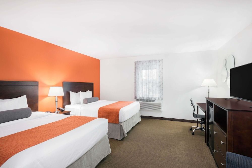 Room, 2 Queen Beds, Non Smoking