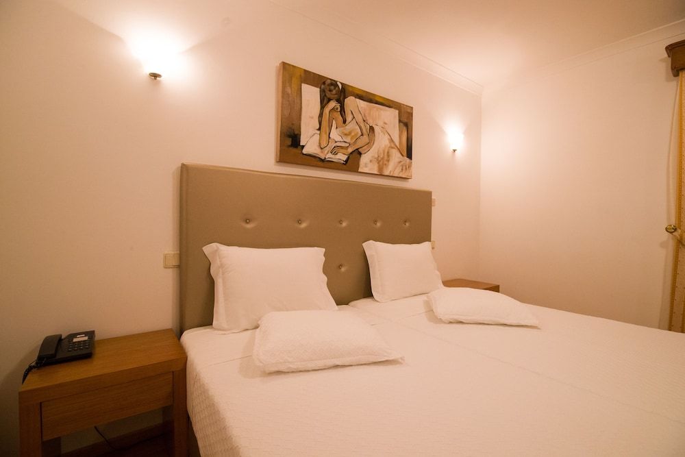 Hotel Estalagem Turismo Traditional Twin Room 2