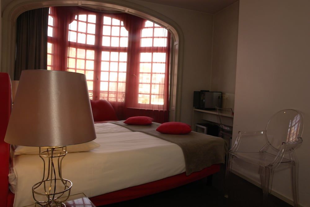 undefined Monty Small Design Hotel 8