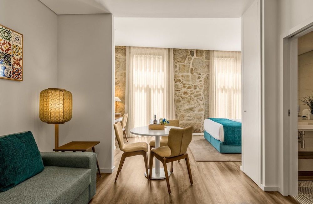 296 Heritage Apartments Family Studio (Back View) 6