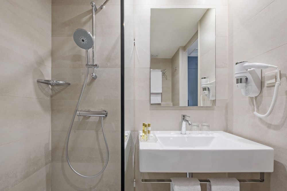 EXE Liberdade Double Room 4