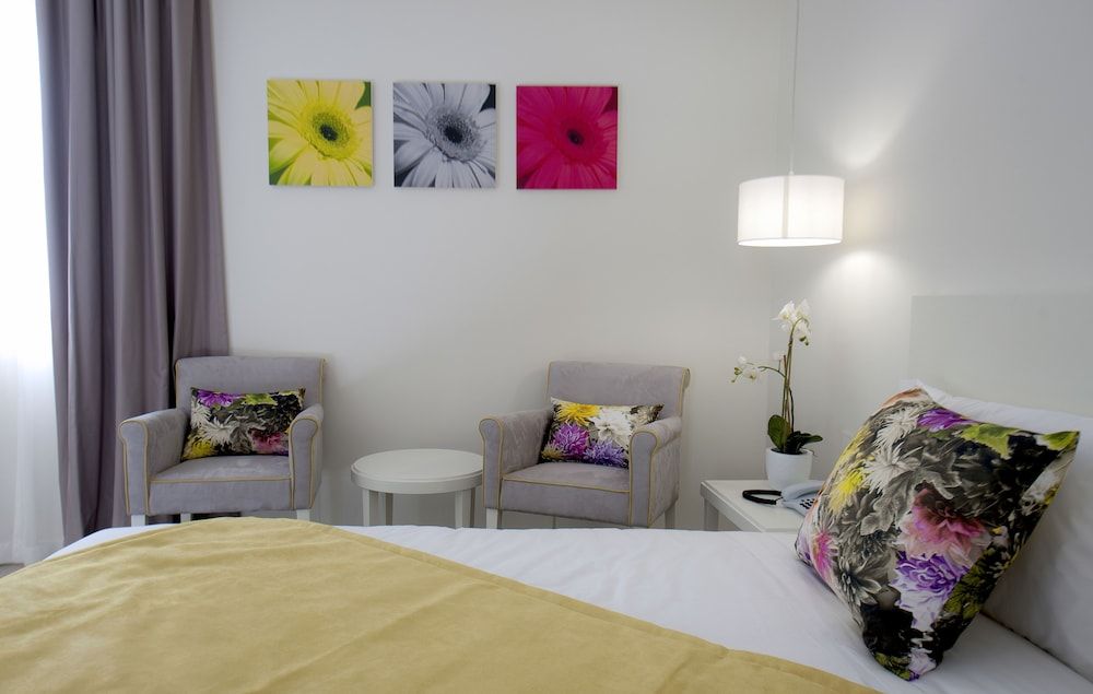 Primavera Perfume Hotel Double or Twin Room 2