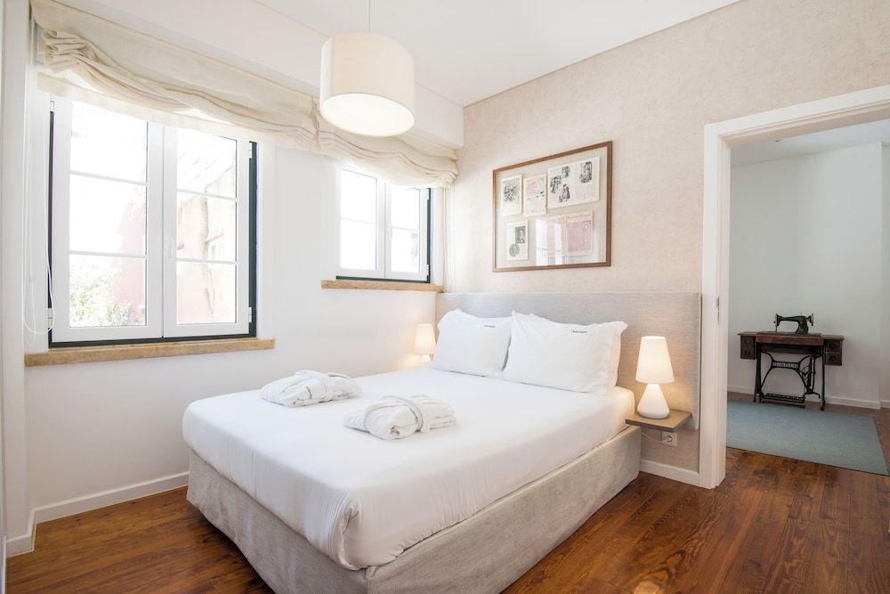 undefined Bica FLH Suites 2