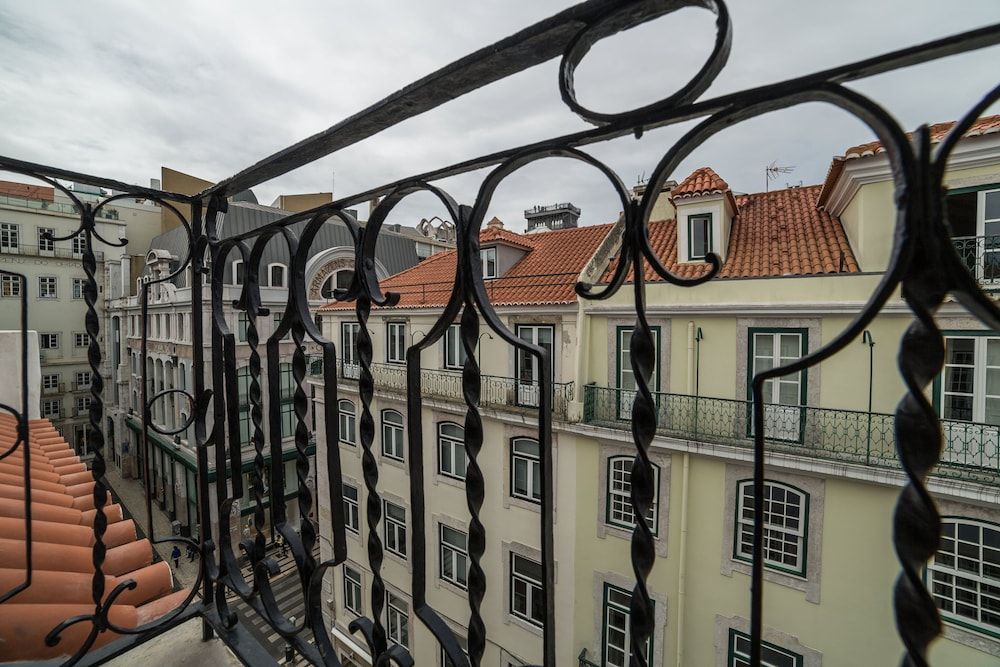 undefined Dare Lisbon House 9