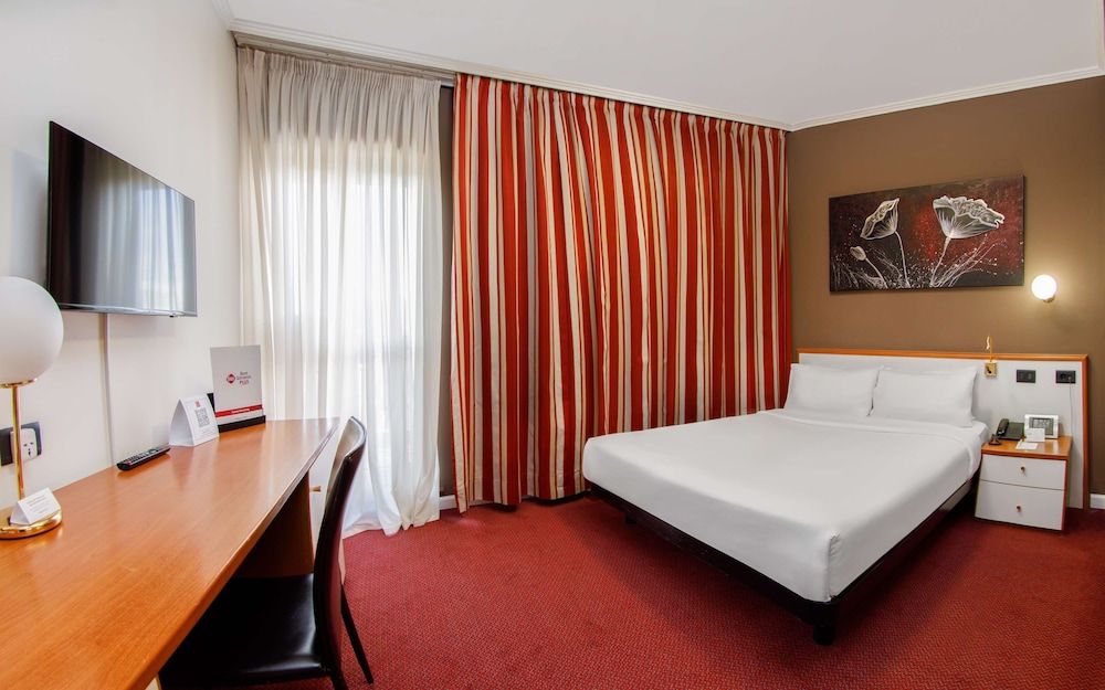 Standard Room, 1 Queen Bed, Non Smoking