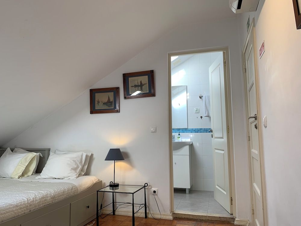 Discovery Apartment Expo City Room, Private Bathroom