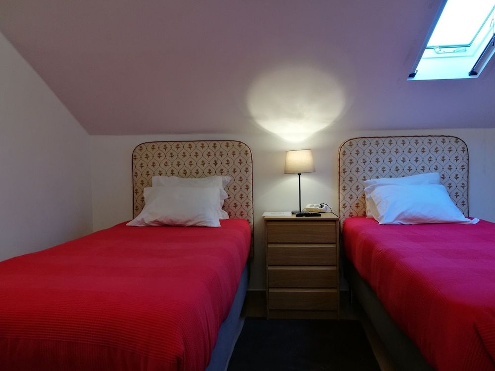 Discovery Apartment Expo Economy Room 6