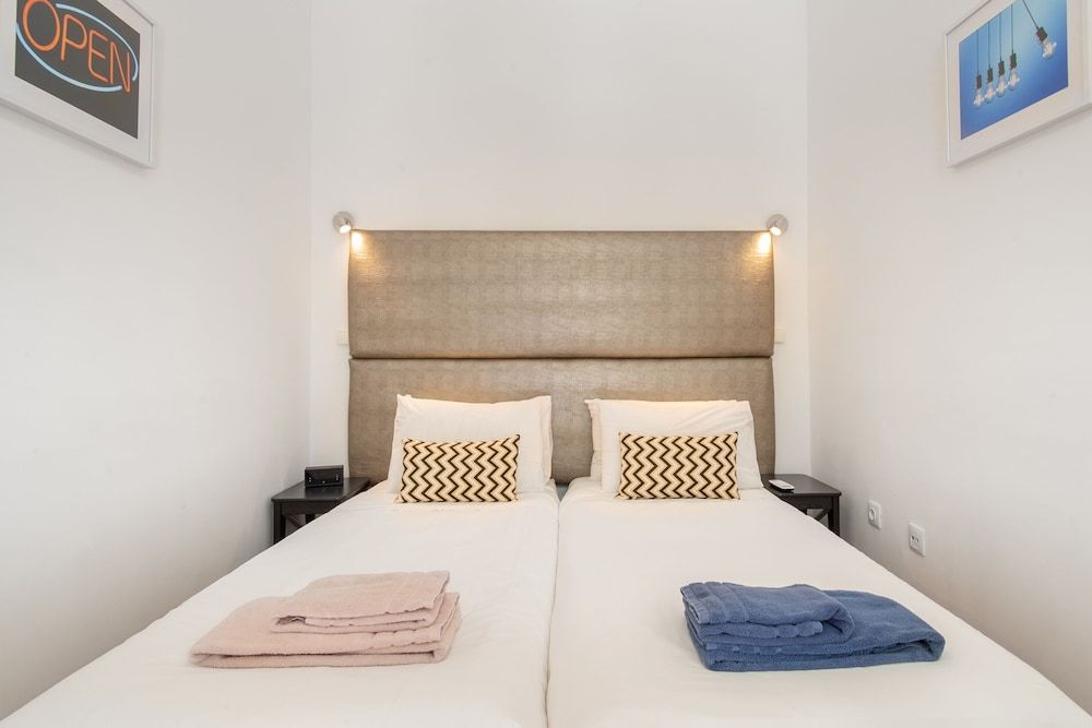 LV Premier Baixa - CR Deluxe Apartment, 3 Bedrooms, Balcony, City View 12