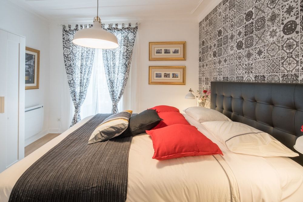 undefined Lisbon Fragrances Orchidee Flowers 8