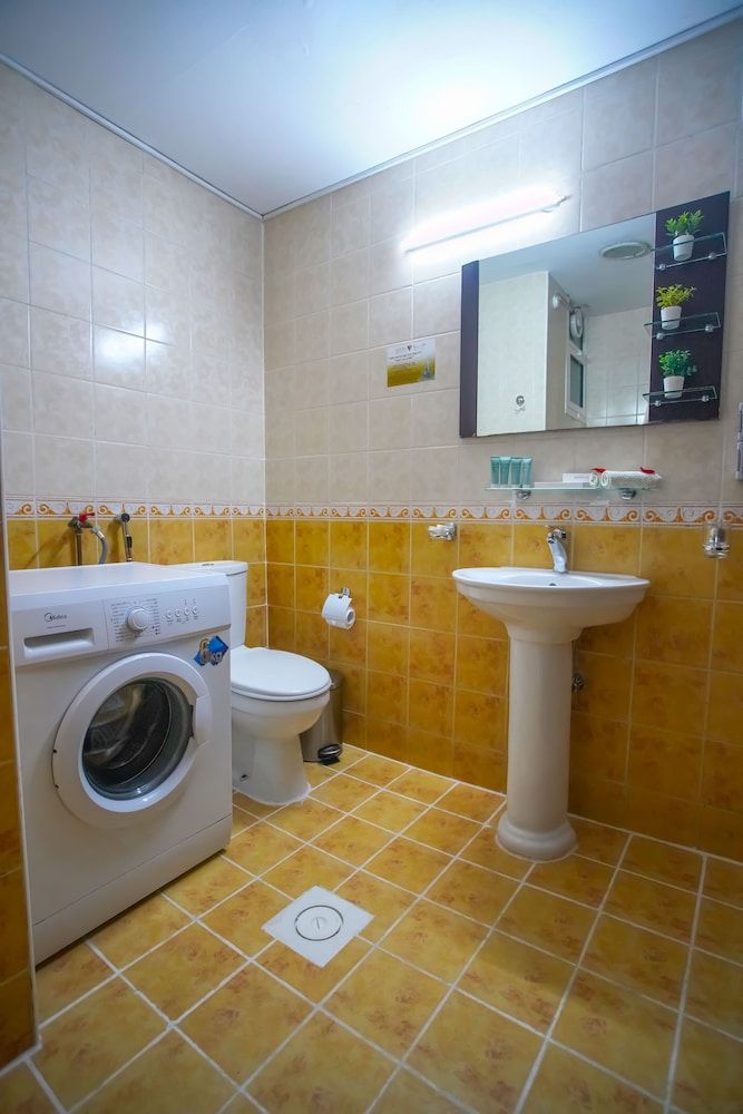 Lavilla Inn Standard Apartment, 1 Double Bed 3