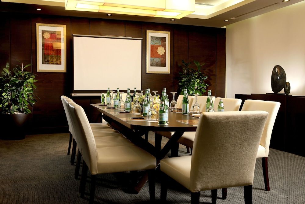 undefined Safir Hotel Doha 8
